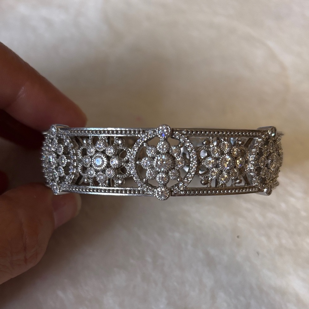 AUTHENTIC Judith Ripka CZ Hinge Cuff Bangle Bracelet 925 Sterling Silver - Picture 1 of 8